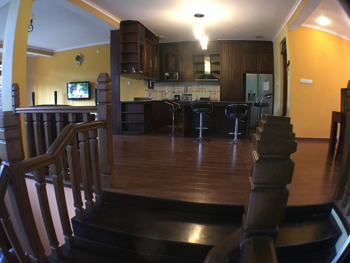 Villa Familia Канди Экстерьер фото